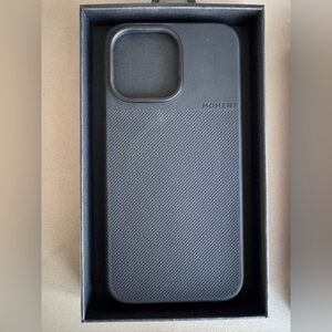 MOMENT Black Case for iPhone 15 Pro Max